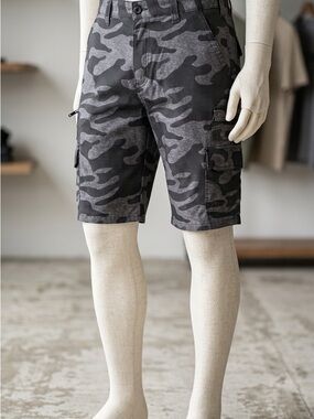 Men's Black & Gray Camouflage Cargo Shorts